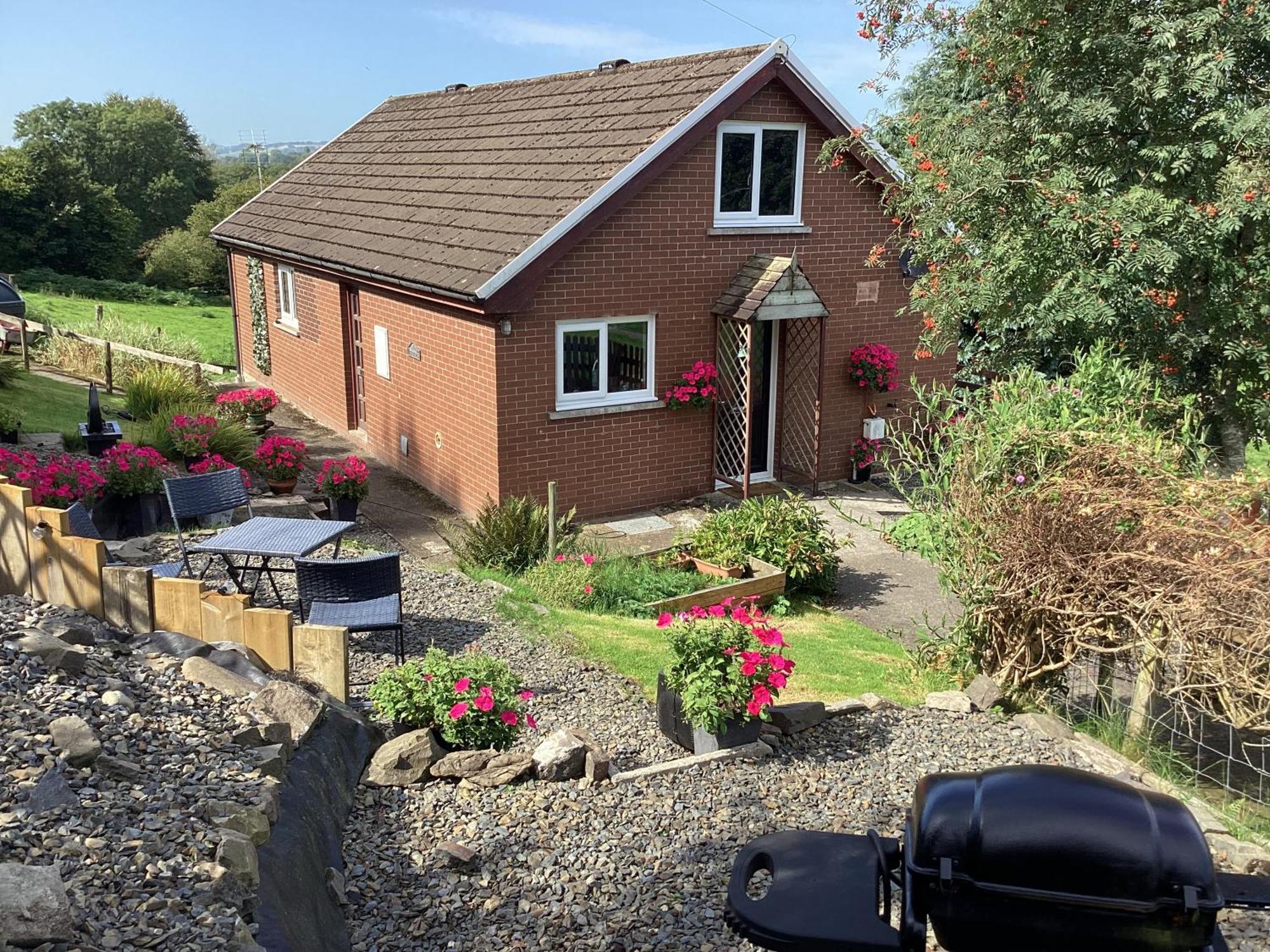 Cartref Bach Holiday home Llanybydder
